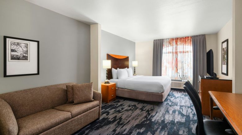 <b>Fairfield Inn Denver Aurora/Parker Room</b>. Images powered by <a href="https://www.leonardoworldwide.com/" title="Leonardo Worldwide" target="_blank">Leonardo</a>.