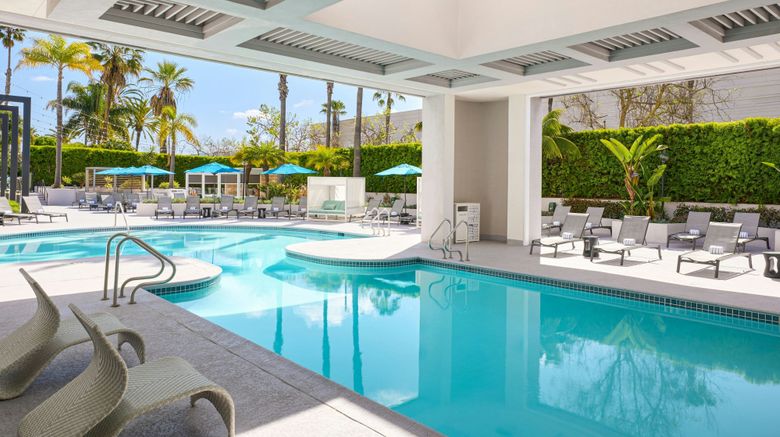 <b>Torrance Marriott Redondo Beach Pool</b>. Images powered by <a href="https://www.leonardoworldwide.com/" title="Leonardo Worldwide" target="_blank">Leonardo</a>.