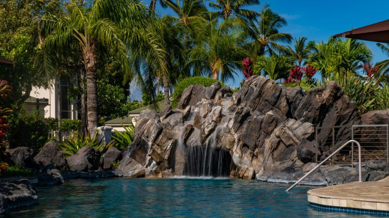 <b>The Islands at Mauna Lani Pool</b>. Images powered by <a href="https://www.leonardoworldwide.com/" title="Leonardo Worldwide" target="_blank">Leonardo</a>.