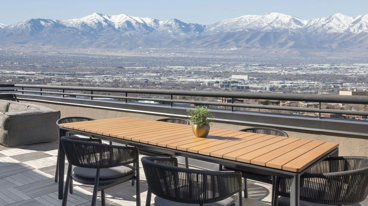 Salt Lake City Marriott University Park Suite
