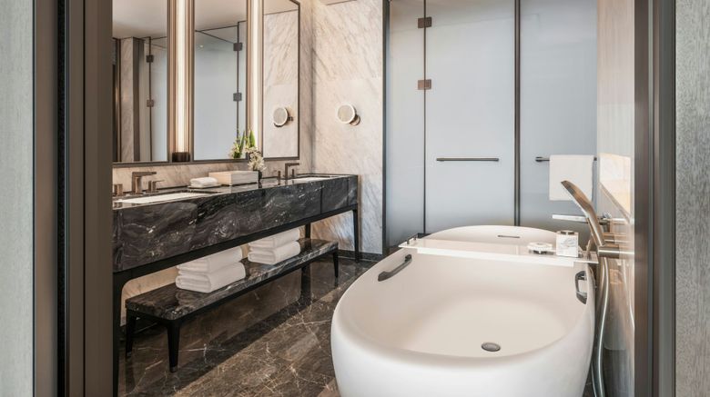 <b>The Ritz-Carlton Wuhan Room</b>. Images powered by <a href="https://www.leonardoworldwide.com/" title="Leonardo Worldwide" target="_blank">Leonardo</a>.