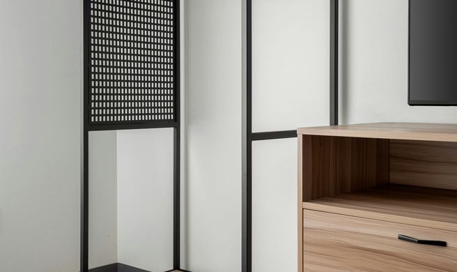 StudioRes LaGrange Room