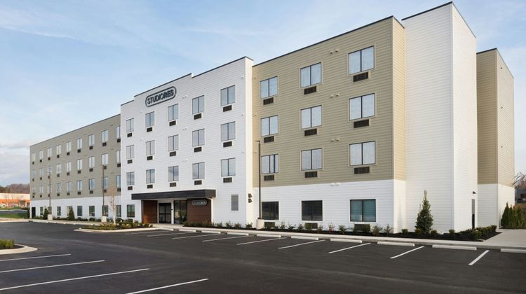 StudioRes by Marriott Louisville East Exterior