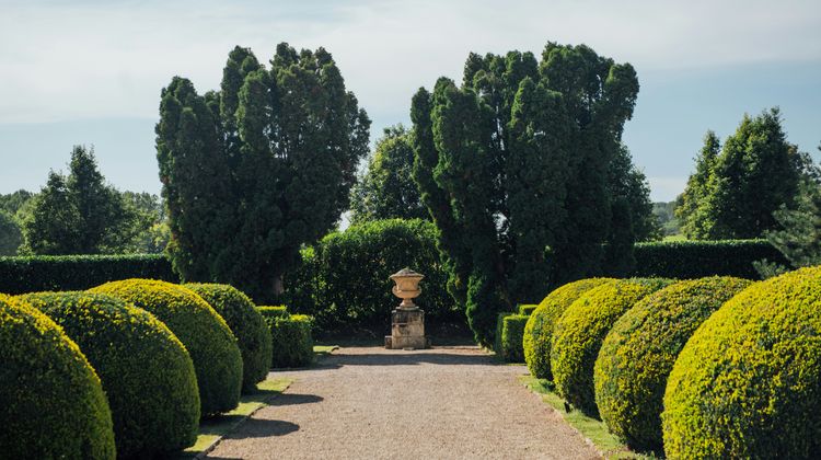 Chateau de Courcelles Exterior