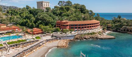 Monte-Carlo Beach Exterior