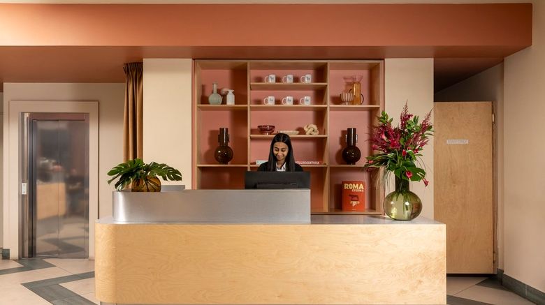 <b>Moderno Hotel Rome Lobby</b>. Images powered by <a href="https://www.leonardoworldwide.com/" title="Leonardo Worldwide" target="_blank">Leonardo</a>.