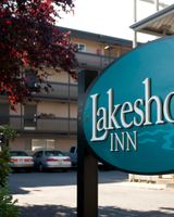 Lakeshore Inn