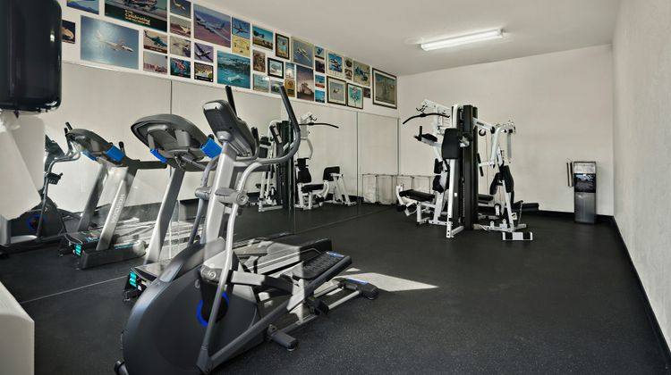 La Fuente Inn & Suites Health Club