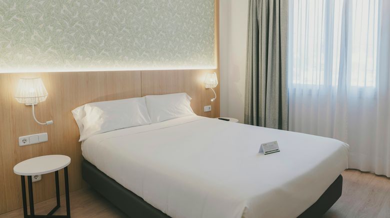 <b>Sercotel Carlos III Hotel Room</b>. Images powered by <a href="https://www.leonardoworldwide.com/" title="Leonardo Worldwide" target="_blank">Leonardo</a>.