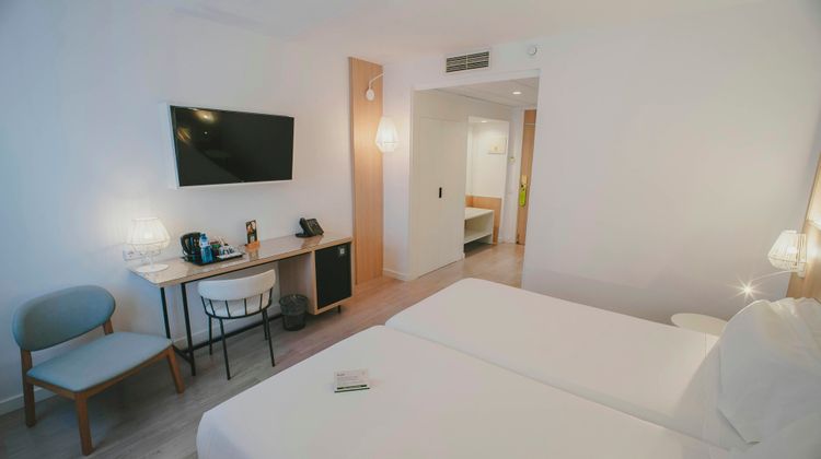 Sercotel Carlos III Hotel Room