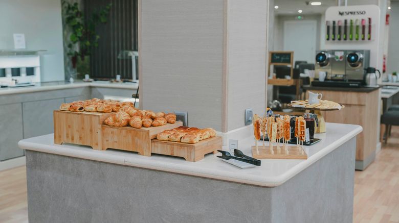 <b>Sercotel Carlos III Hotel Restaurant</b>. Images powered by <a href="https://www.leonardoworldwide.com/" title="Leonardo Worldwide" target="_blank">Leonardo</a>.