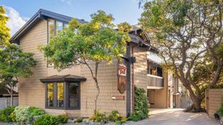 Carriage House Inn