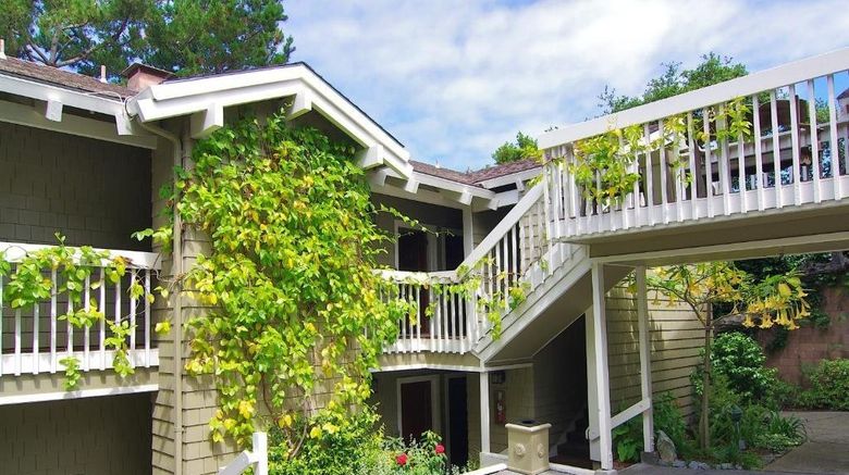 <b>Carriage House Inn Exterior</b>. Images powered by <a href="https://www.leonardoworldwide.com/" title="Leonardo Worldwide" target="_blank">Leonardo</a>.