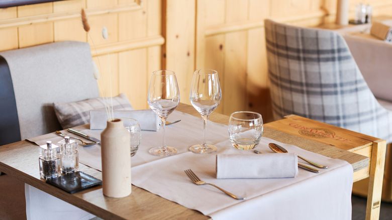 <b>Chalet RoyAlp Hotel & Spa Restaurant</b>. Images powered by <a href="https://www.leonardoworldwide.com/" title="Leonardo Worldwide" target="_blank">Leonardo</a>.
