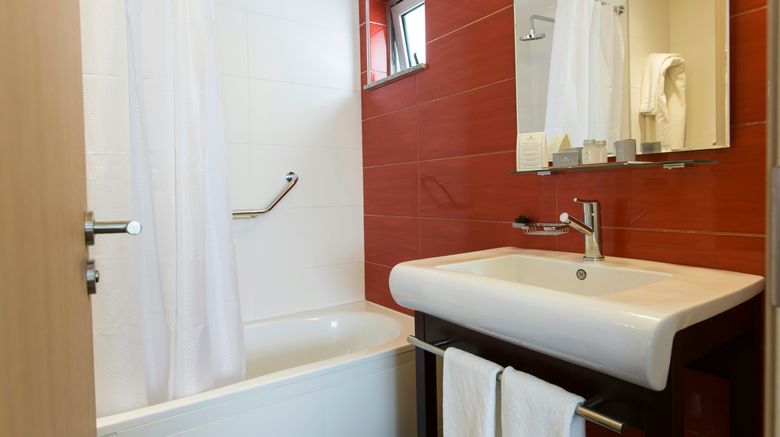 <b>Regency Way Montevideo Hotel Room</b>. Images powered by <a href="https://www.leonardoworldwide.com/" title="Leonardo Worldwide" target="_blank">Leonardo</a>.