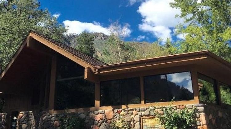 Junipine Resort Exterior