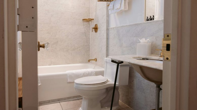 <b>Life Hotel Room</b>. Images powered by <a href="https://www.leonardoworldwide.com/" title="Leonardo Worldwide" target="_blank">Leonardo</a>.
