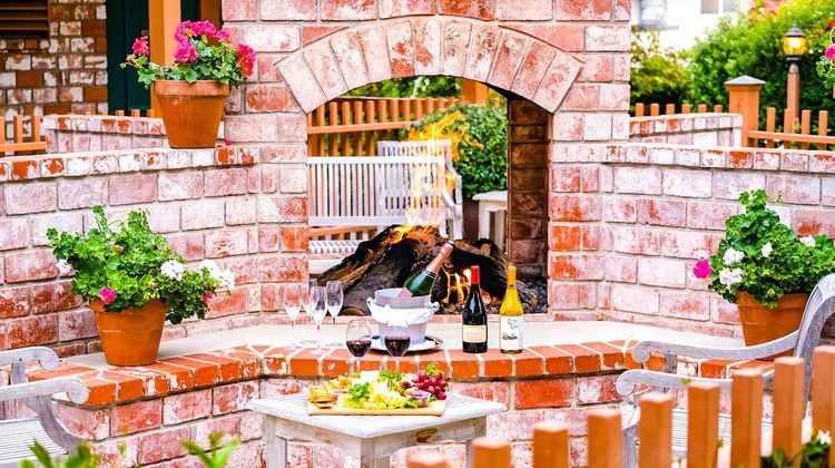 Candle Light Inn Restaurant
