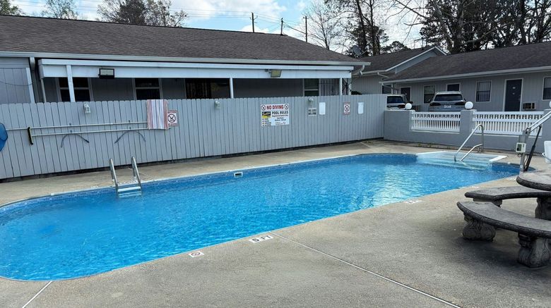 <b>Scottish Inns Clanton, AL Pool</b>. Images powered by <a href="https://www.leonardoworldwide.com/" title="Leonardo Worldwide" target="_blank">Leonardo</a>.