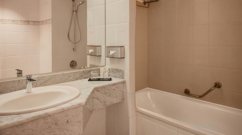 <b>Millennium Hotel Paris Charles de Gaulle Room</b>. Images powered by <a href="https://www.leonardoworldwide.com/" title="Leonardo Worldwide" target="_blank">Leonardo</a>.