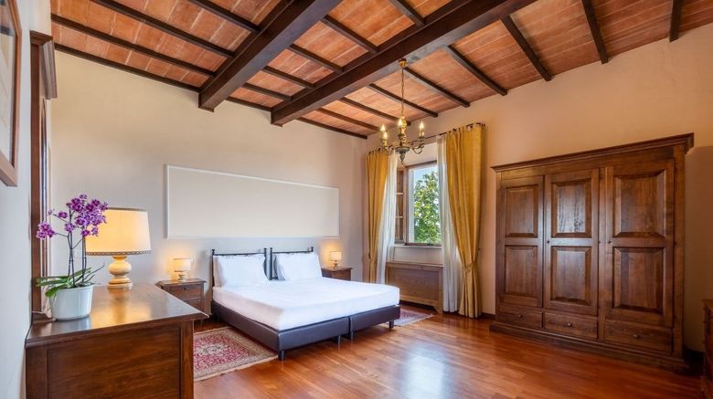 <b>La Certosa di Pontignano Suite</b>. Images powered by <a href="https://www.leonardoworldwide.com/" title="Leonardo Worldwide" target="_blank">Leonardo</a>.