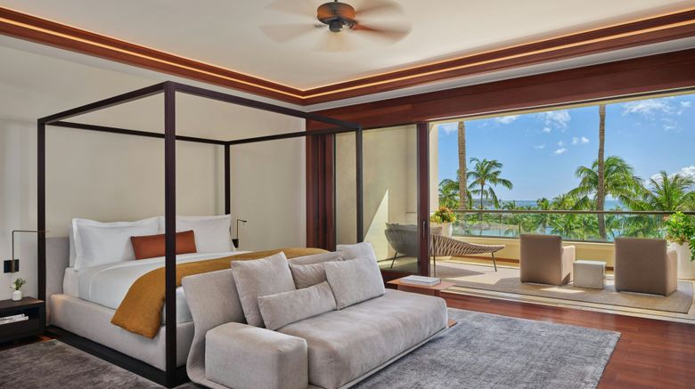 <b>The Resort at Kapalua Bay Room</b>. Images powered by <a href="https://www.leonardoworldwide.com/" title="Leonardo Worldwide" target="_blank">Leonardo</a>.