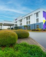 Spark by Hilton Town Center-Kennesaw
