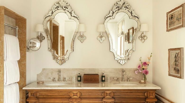 <b>Airelles Palladio Venice Suite</b>. Images powered by <a href="https://www.leonardoworldwide.com/" title="Leonardo Worldwide" target="_blank">Leonardo</a>.