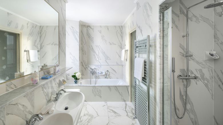 <b>Grand Hotel Villa Serbelloni Room</b>. Images powered by <a href="https://www.leonardoworldwide.com/" title="Leonardo Worldwide" target="_blank">Leonardo</a>.