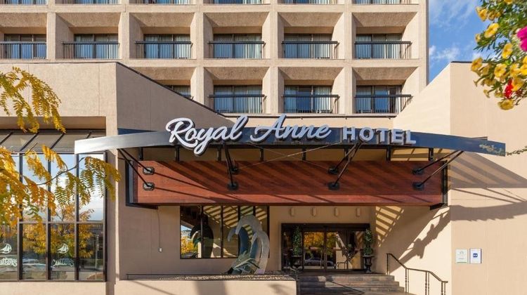 The Royal Anne Hotel Exterior