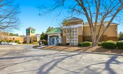 HomeTowne Studios Atlanta - Peachtree