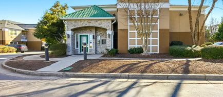 HomeTowne Studios Atlanta - Peachtree Exterior