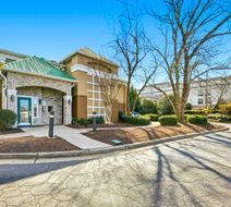 HomeTowne Studios Atlanta - Peachtree Exterior