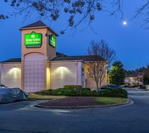 HomeTowne Studios Atlanta - Peachtree Exterior