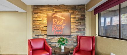 Red Roof Inn Dayton North Airport Lobby