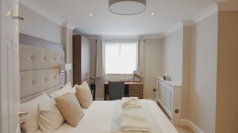 <b>The Clifton Room</b>. Images powered by <a href="https://www.leonardoworldwide.com/" title="Leonardo Worldwide" target="_blank">Leonardo</a>.