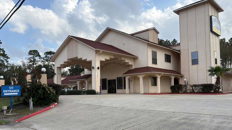 <b>Regency Inn Exterior</b>. Images powered by <a href="https://www.leonardoworldwide.com/" title="Leonardo Worldwide" target="_blank">Leonardo</a>.