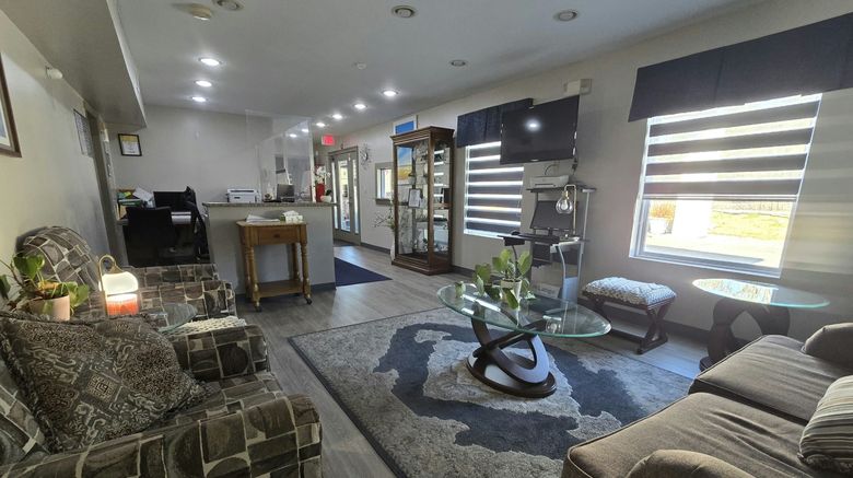 <b>OYO Hampton Lobby</b>. Images powered by <a href="https://www.leonardoworldwide.com/" title="Leonardo Worldwide" target="_blank">Leonardo</a>.
