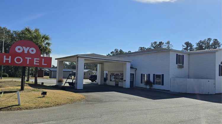 OYO Hampton Exterior
