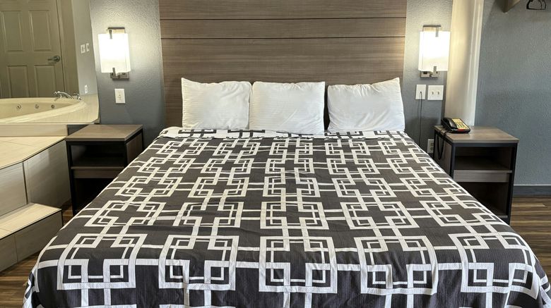 <b>Regency Inn Room</b>. Images powered by <a href="https://www.leonardoworldwide.com/" title="Leonardo Worldwide" target="_blank">Leonardo</a>.