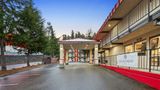 Inn at Lake Washington Exterior