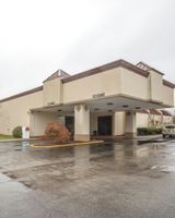 OYO Townhouse Owensboro West