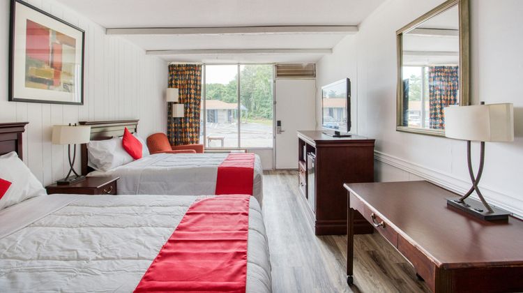 OYO Inn Kernersville Room