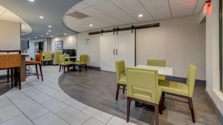 <b>Alexis Inn & Suites Hotel Restaurant</b>. Images powered by <a href="https://www.leonardoworldwide.com/" title="Leonardo Worldwide" target="_blank">Leonardo</a>.