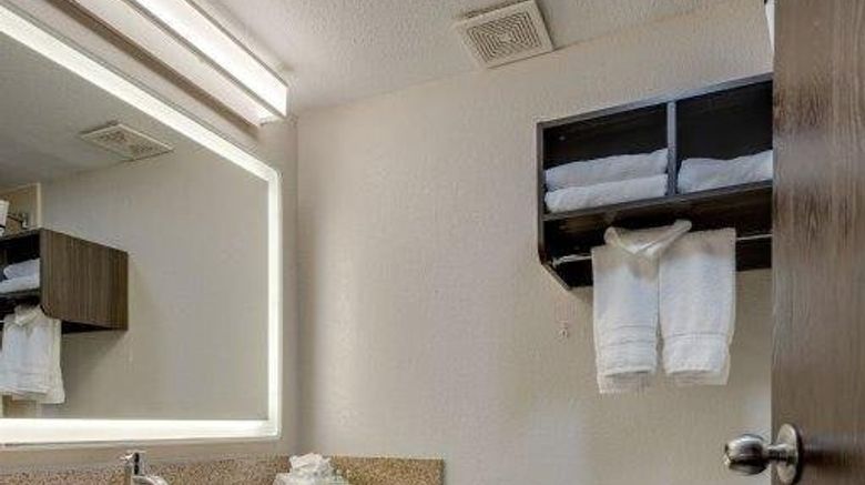 <b>Alexis Inn & Suites Hotel Room</b>. Images powered by <a href="https://www.leonardoworldwide.com/" title="Leonardo Worldwide" target="_blank">Leonardo</a>.