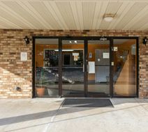 Budget Host Inn Exterior