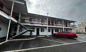 Travelers Inn