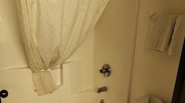 <b>Amerihost Inn & Suites Room</b>. Images powered by <a href="https://www.leonardoworldwide.com/" title="Leonardo Worldwide" target="_blank">Leonardo</a>.