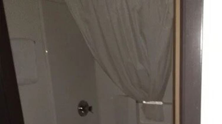 Amerihost Inn & Suites Room
