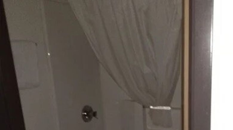 <b>Amerihost Inn & Suites Room</b>. Images powered by <a href="https://www.leonardoworldwide.com/" title="Leonardo Worldwide" target="_blank">Leonardo</a>.